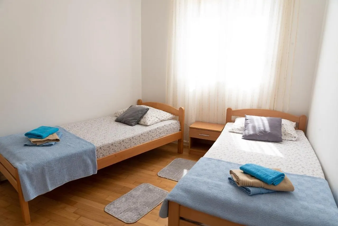 Apartment Suncica Split 0*,